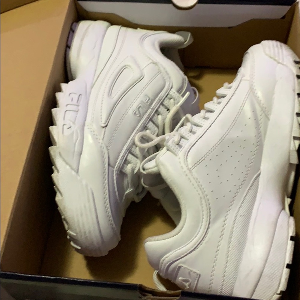 Fila - Picture 2 of 3